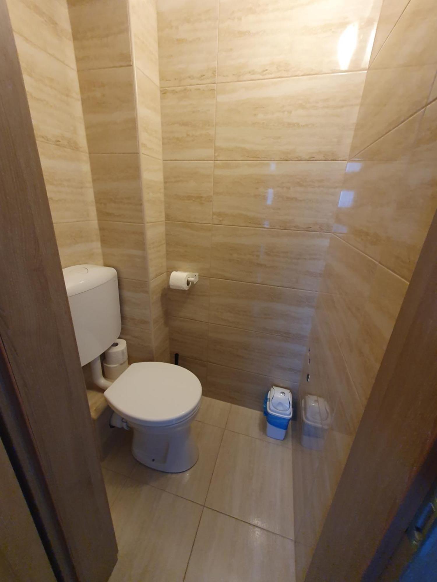 Lexy Family Apartman Hajdúszoboszló Exteriör bild