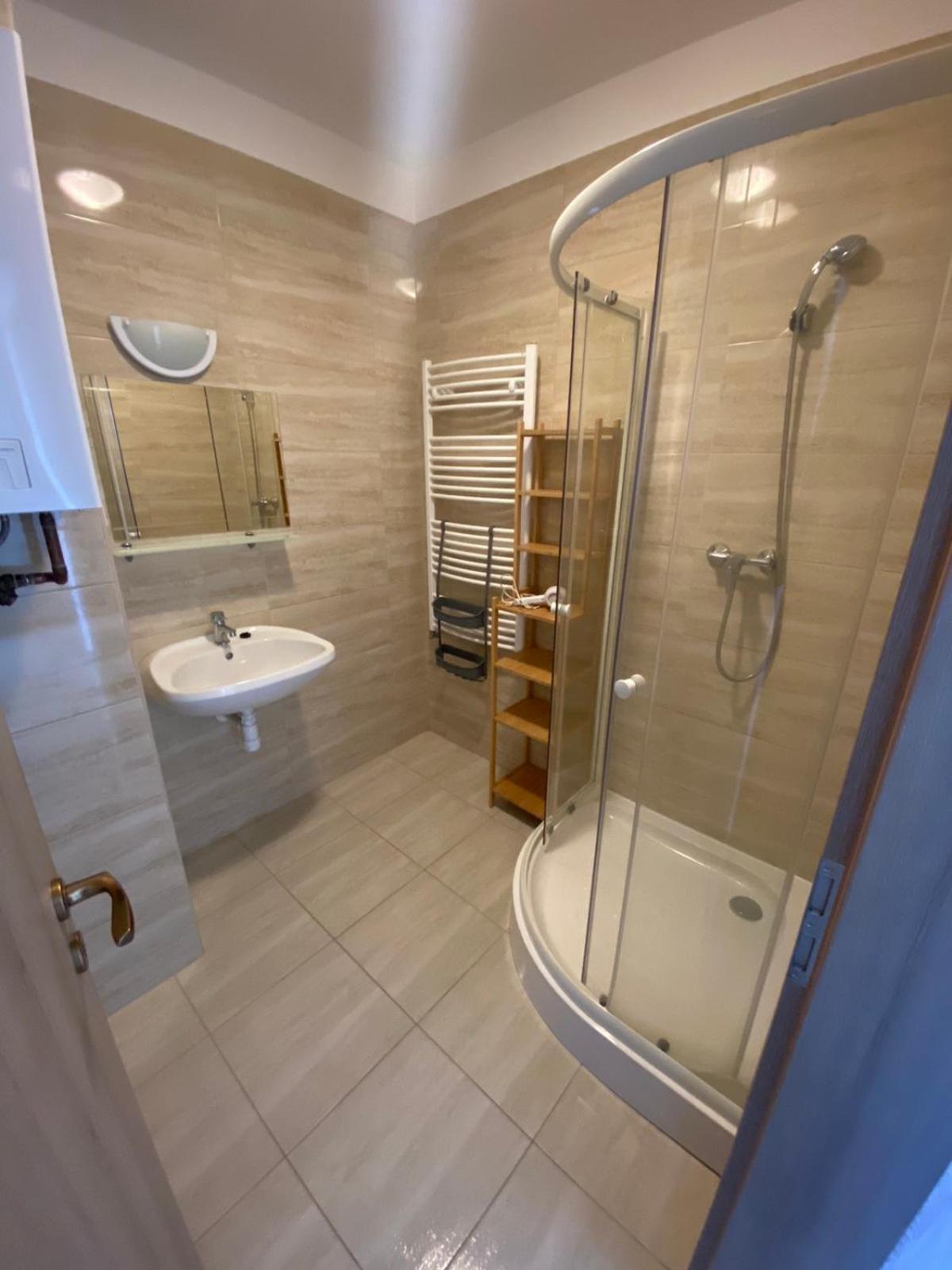 Lexy Family Apartman Hajdúszoboszló Exteriör bild