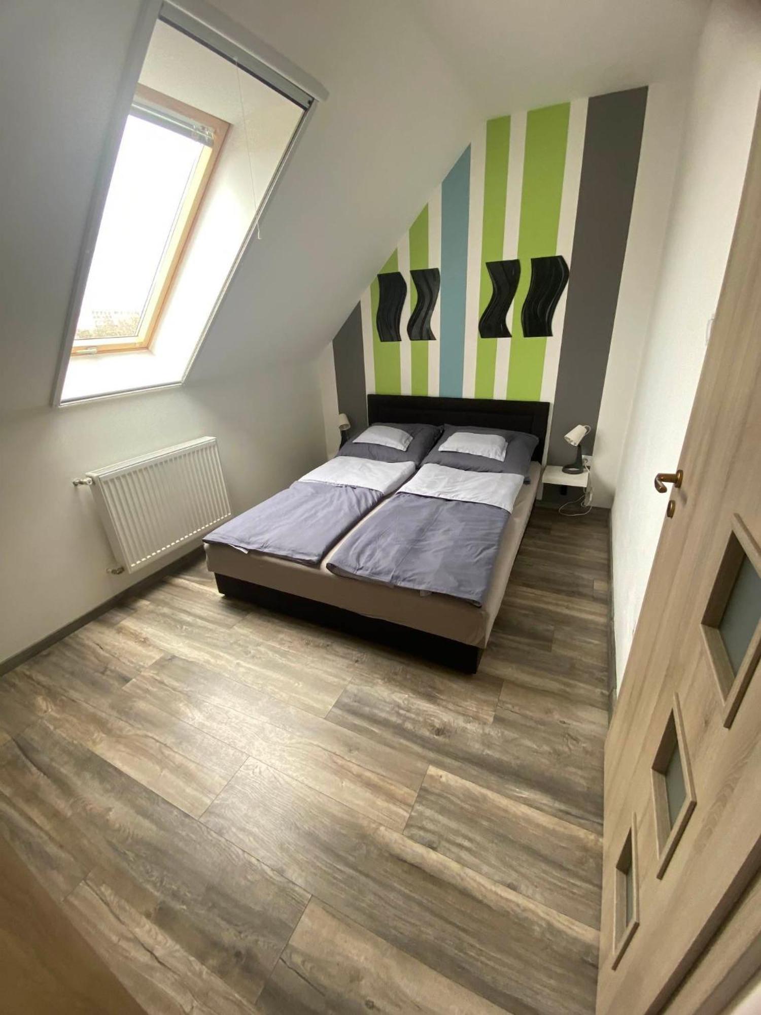 Lexy Family Apartman Hajdúszoboszló Exteriör bild
